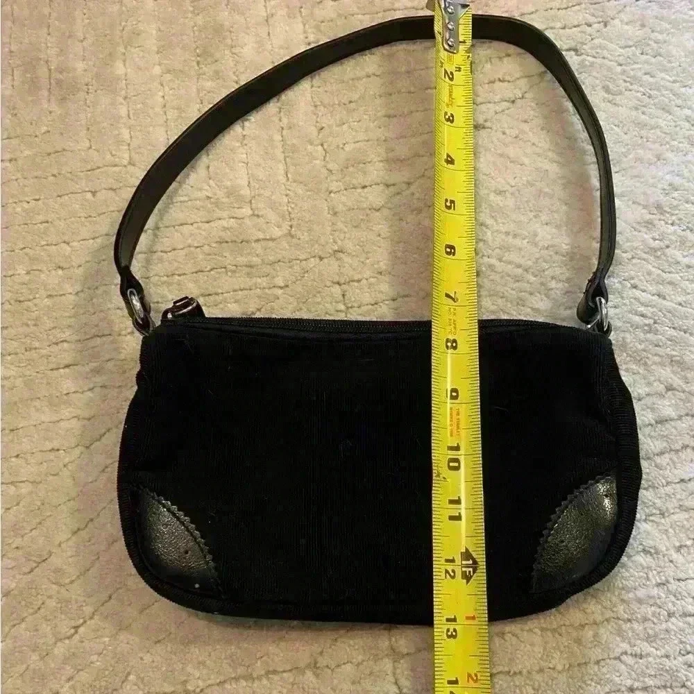 Vintage RELIC small black purse